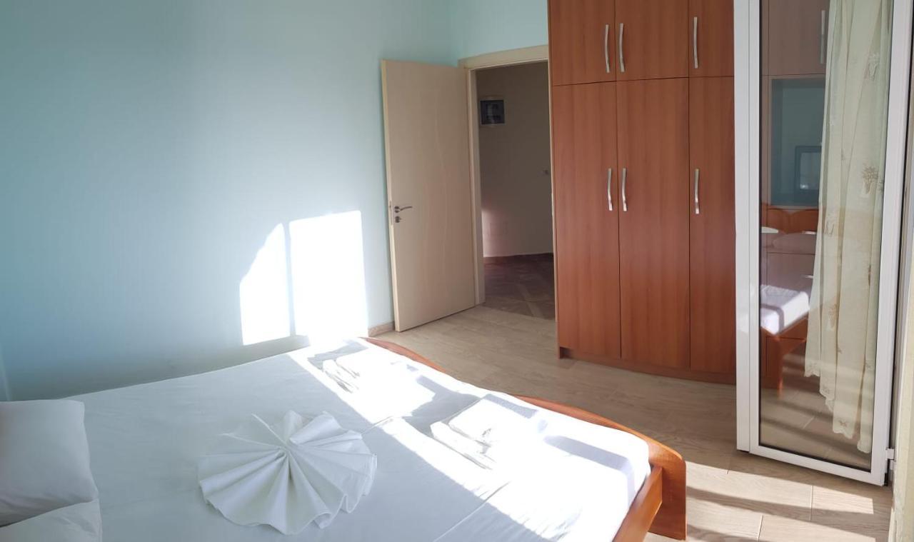 Stunning Sea View Apartments Саранде Екстериор снимка