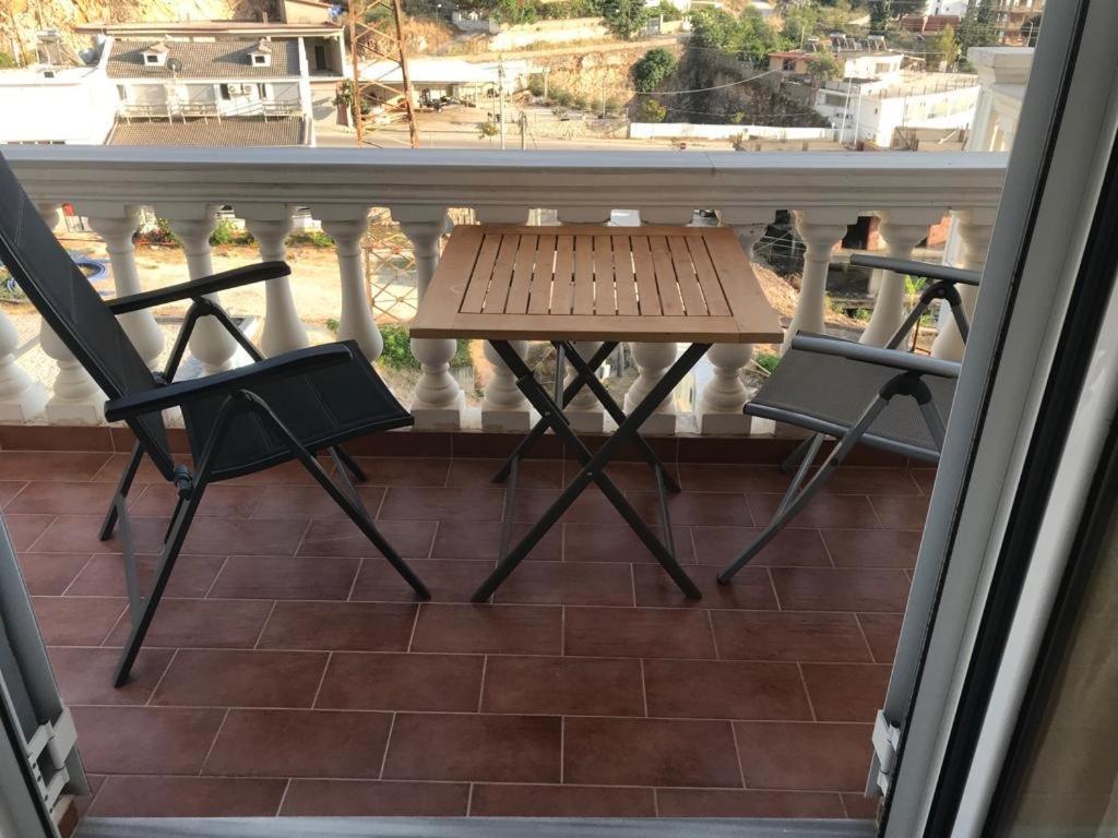 Stunning Sea View Apartments Саранде Екстериор снимка