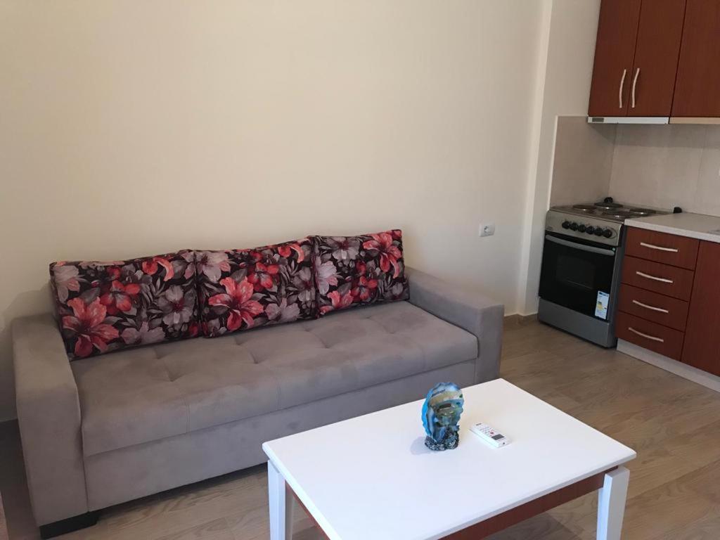 Stunning Sea View Apartments Саранде Стая снимка